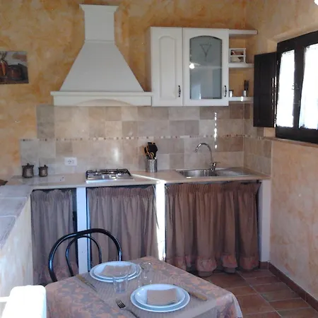 Tre Querce Alloggio per agriturismo *