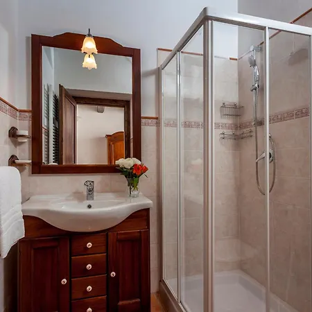 Tre Querce Farm stay *